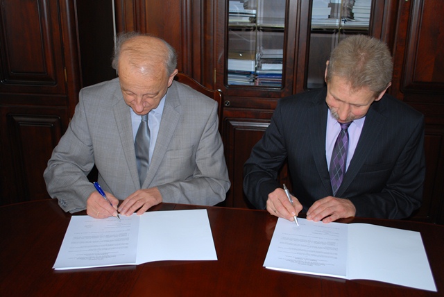 Umowa współpracy z Państwową Wyższą Szkołą Zawodową